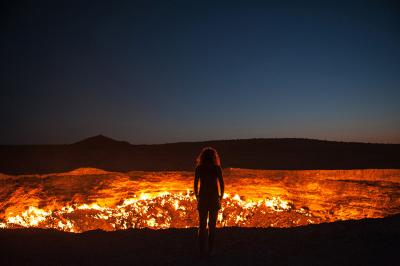 pГазовый кратер в пустыне Каракумы. Фото © a href="https://www.flickr.com/photos/rodeime/15017680760/" target="_blank" rel="noopener noreferrer"Flickr / Roderick Eime/a/p